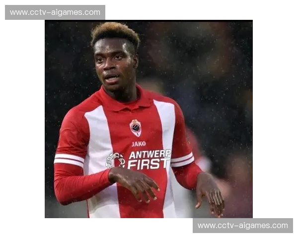 摩纳哥核心前锋伊莱尼赫纳赛季贡献4球，替补角色效率不俗