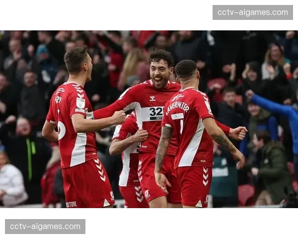 镜头聚焦:穆西亚拉中场连续摆脱三人后送出直塞,凯恩推射中柱 镜头聚焦:穆西亚拉中场连续摆脱三人后送出直塞,凯恩推射中柱